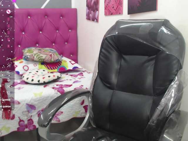 Live sex webcam photo for Helen-russo #290474305