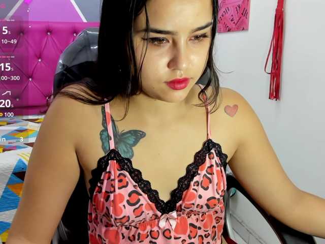 Live sex webcam photo for Helen-russo #290629817