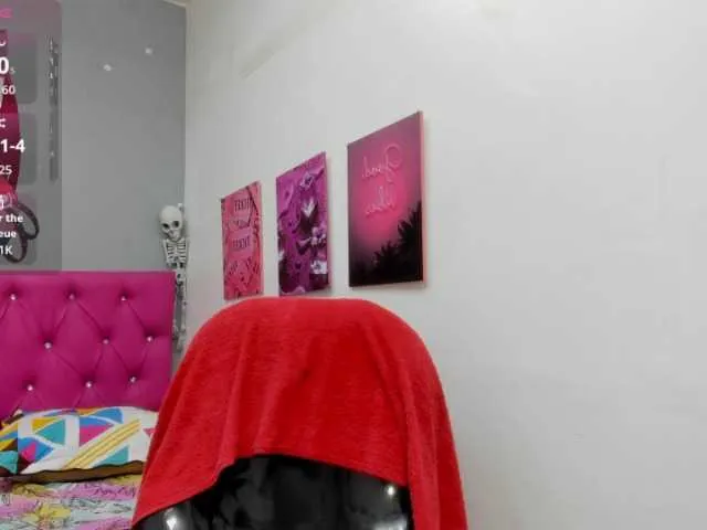 Live sex webcam photo for Helen-russo #292349071