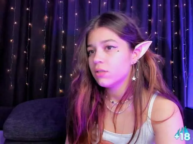 Live sex webcam photo for HelenBerery #274170968