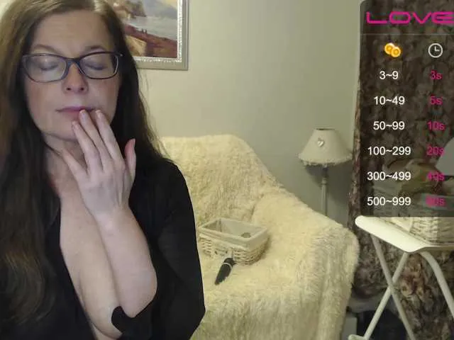 Live sex webcam photo for HelenBerg #272590151