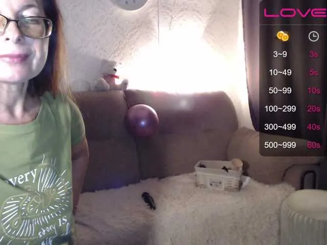 Live sex webcam photo for HelenBerg #273658707