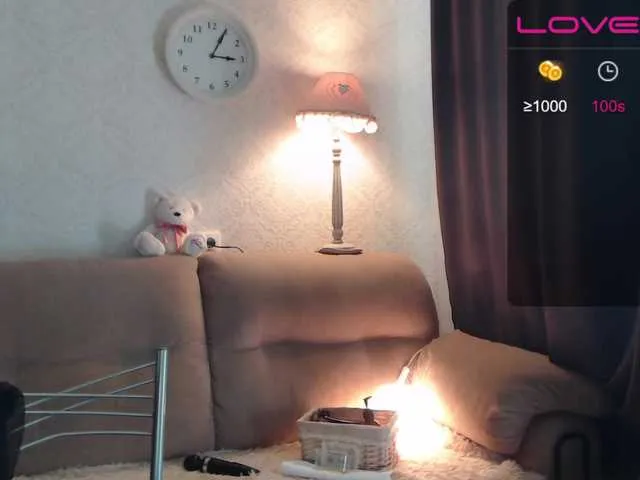 Live sex webcam photo for HelenBerg #273710910