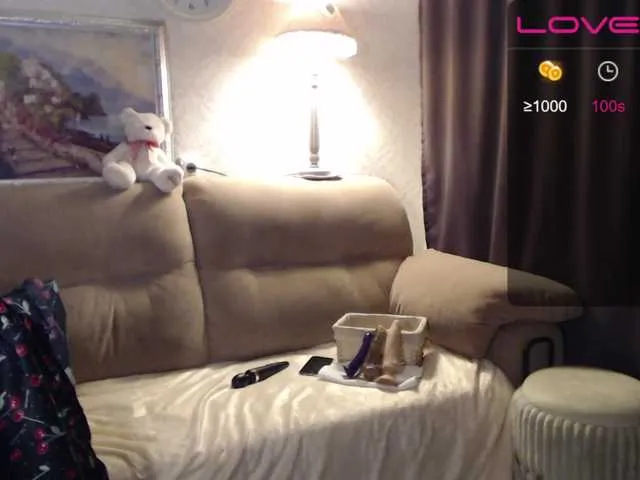 Live sex webcam photo for HelenBerg #273840797