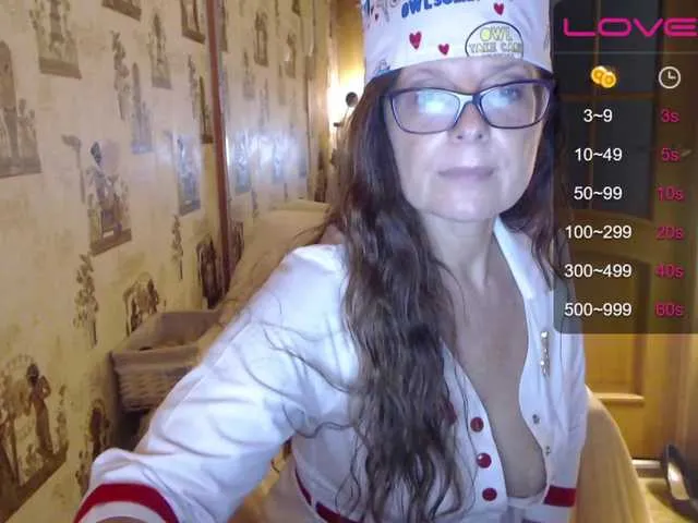 Live sex webcam photo for HelenBerg #274075025