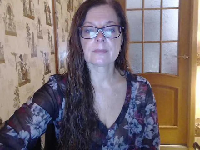 Live sex webcam photo for HelenBerg #274137276