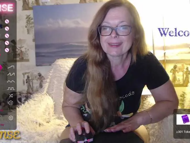 Live sex webcam photo for HelenBerg #275453295