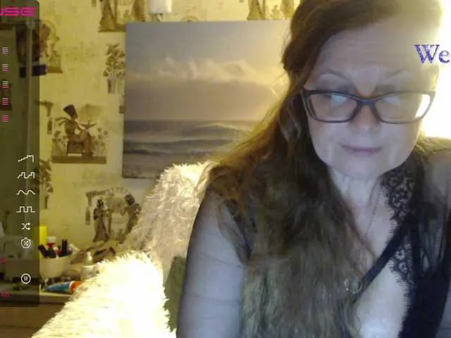 Live sex webcam photo for HelenBerg #275630950