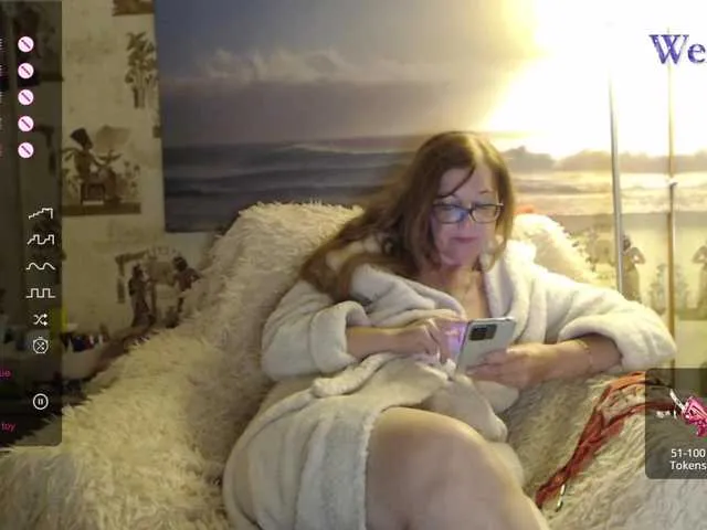 Live sex webcam photo for HelenBerg #275661568