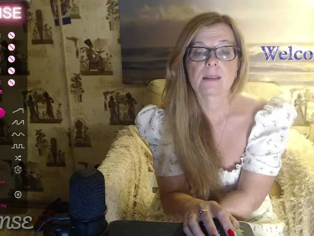 Live sex webcam photo for HelenBerg #276084742