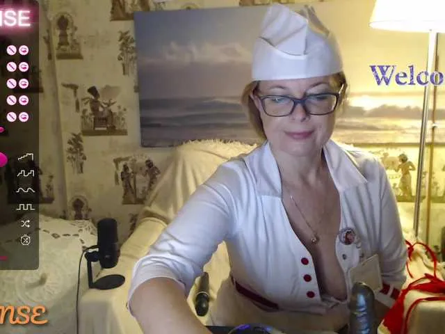 Live sex webcam photo for HelenBerg #276196117