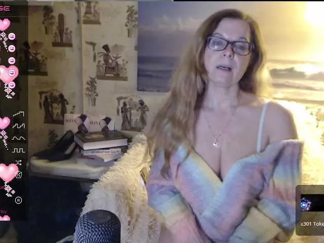 Live sex webcam photo for HelenBerg #276547401