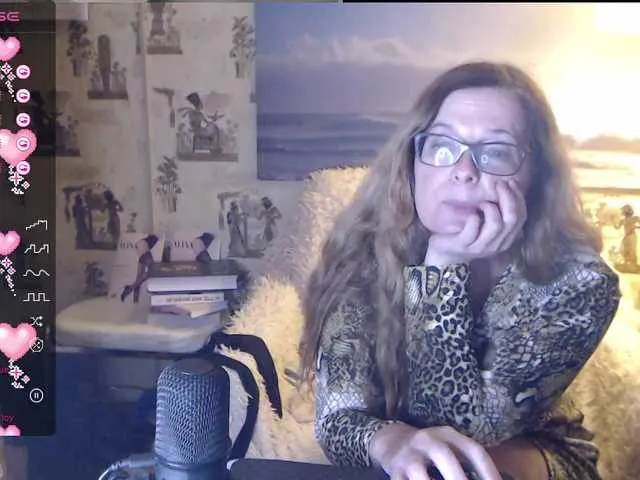 Live sex webcam photo for HelenBerg #276561099