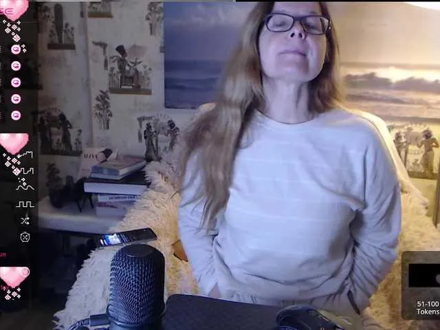 Live sex webcam photo for HelenBerg #276583523