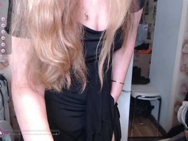 Live sex webcam photo for HelenBerg #276721620