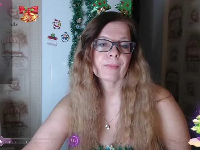 Live sex webcam photo for HelenBerg #276995238