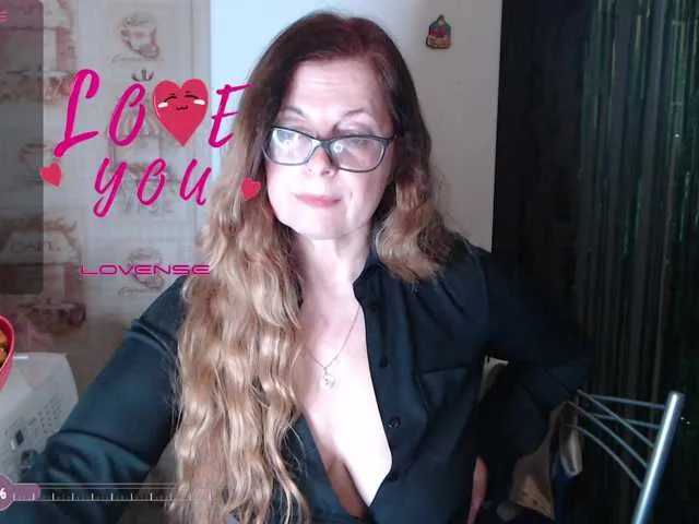 Live sex webcam photo for HelenBerg #277275804