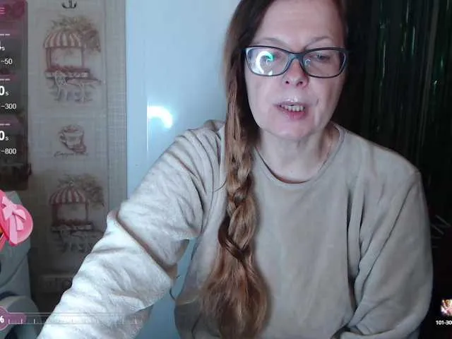 Live sex webcam photo for HelenBerg #277562790