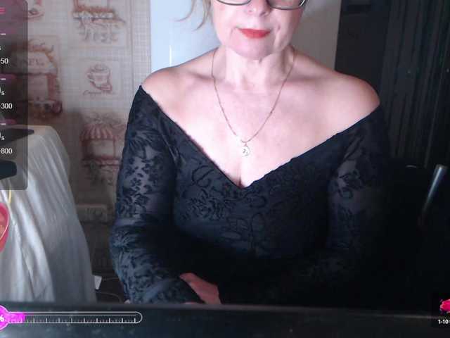 Live sex webcam photo for HelenBerg #277648226