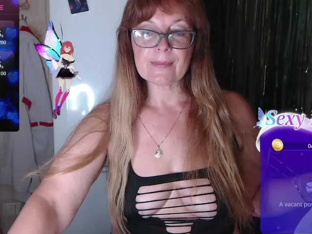 Live sex webcam photo for HelenBerg #285288695