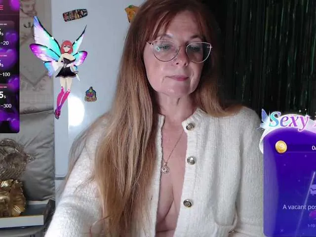 Live sex webcam photo for HelenBerg #289949083