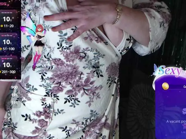 Live sex webcam photo for HelenBerg #290335623