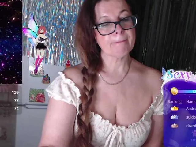 Live sex webcam photo for HelenBerg #290456569