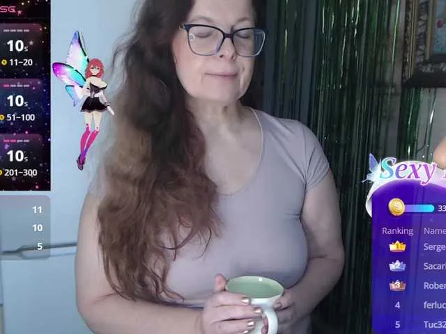 Live sex webcam photo for HelenBerg #290875186