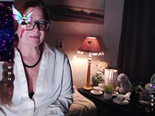 Live sex webcam photo for HelenBerg #291645676