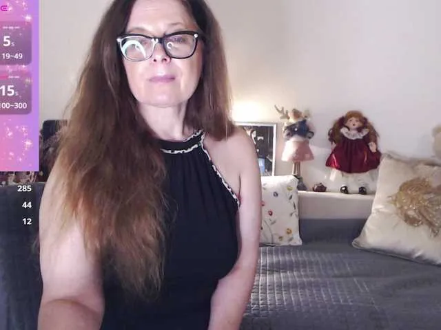 Live sex webcam photo for HelenBerg #292358957