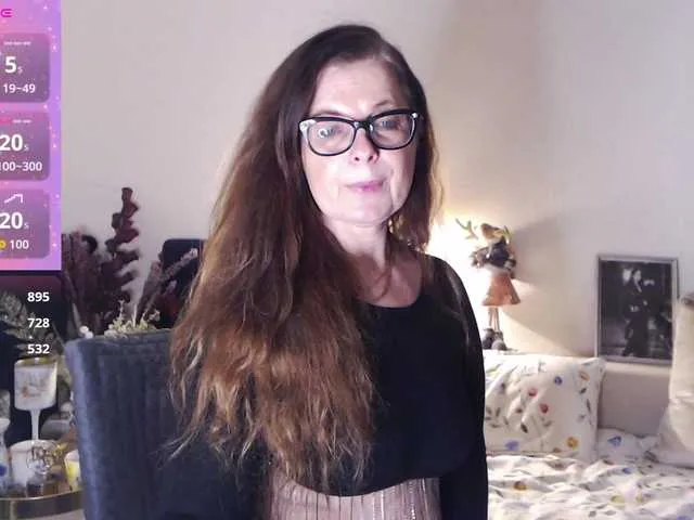 Live sex webcam photo for HelenBerg #292386196