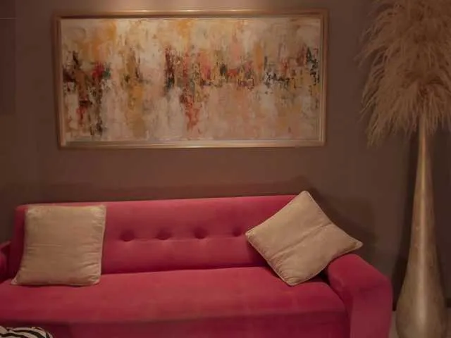 Live sex webcam photo for HelenCraft #276243081