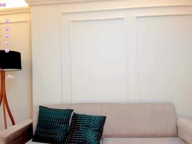 Live sex webcam photo for HelenCraft #276766700