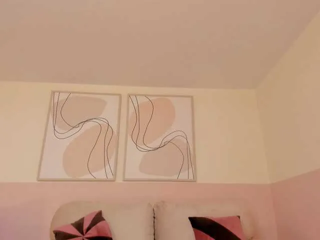 Live sex webcam photo for HelenCraft #277078485