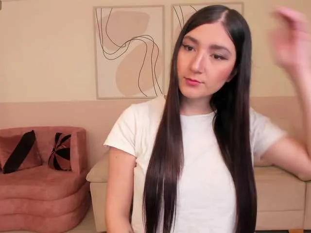 Live sex webcam photo for HelenCraft #277091067