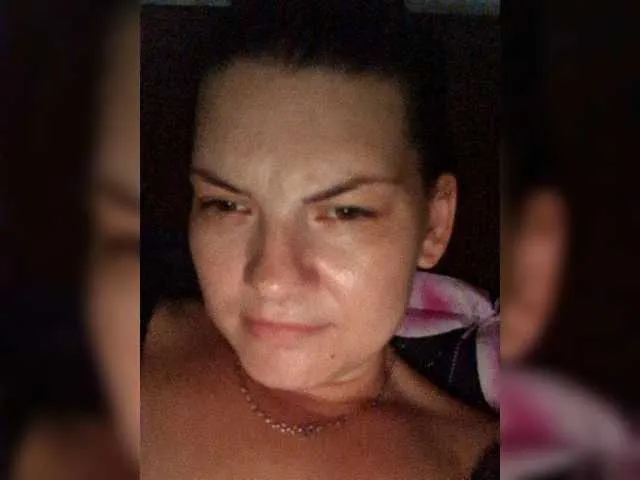 Live sex webcam photo for HelenHera #278174733
