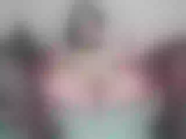 Live sex webcam photo for HelenKiss31Lee #290853044