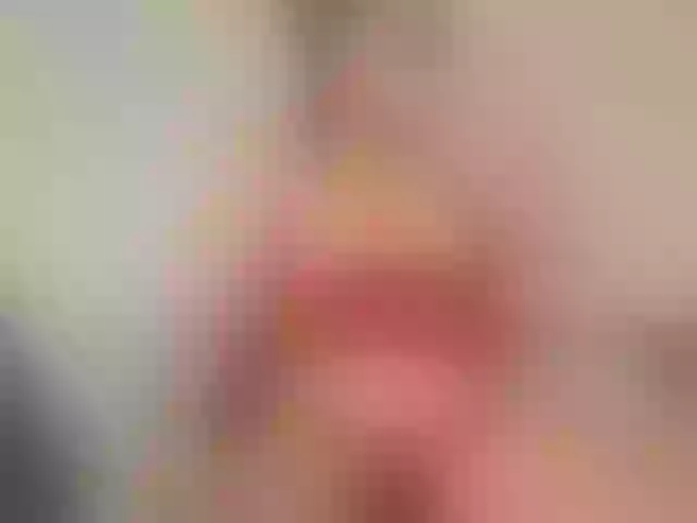 Live sex webcam photo for HelenKiss31Lee #291167589