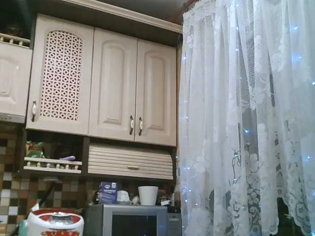 Live sex webcam photo for HelenLike #276875935