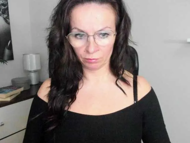 Live sex webcam photo for HelenSHOW1 #277312716