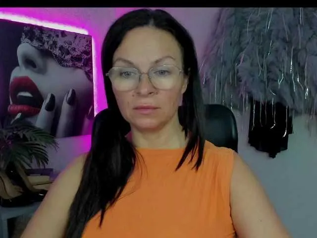 Live sex webcam photo for HelenSHOW1 #291067933