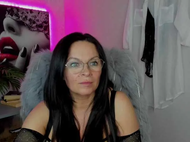 Live sex webcam photo for HelenSHOW1 #291098675