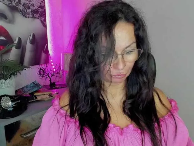 Live sex webcam photo for HelenSHOW1 #291457284