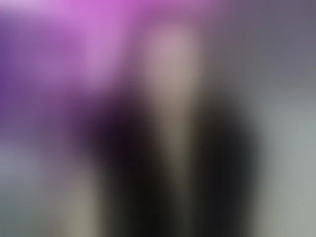 Live sex webcam photo for HelenSHOW1 #292342513
