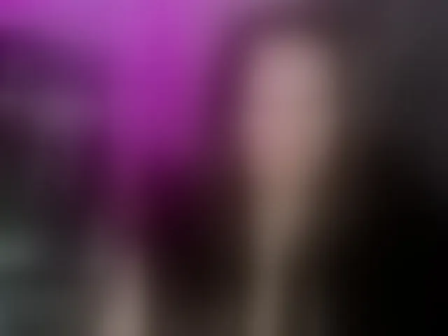Live sex webcam photo for HelenSHOW1 #293399737