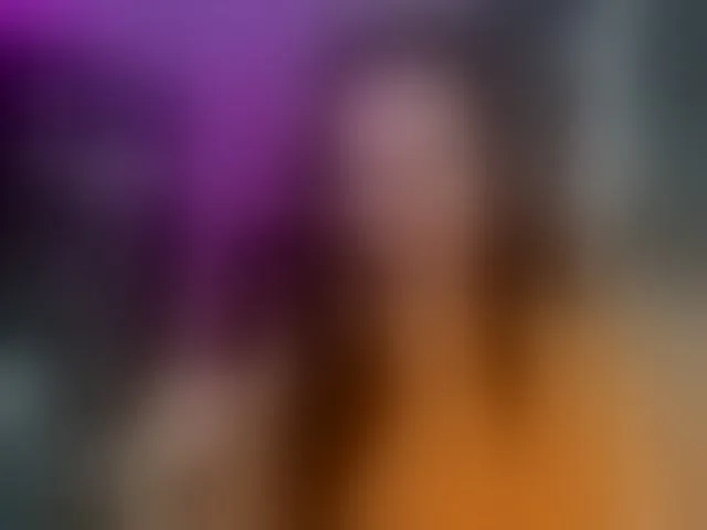 Live sex webcam photo for HelenSHOW1 #293633596