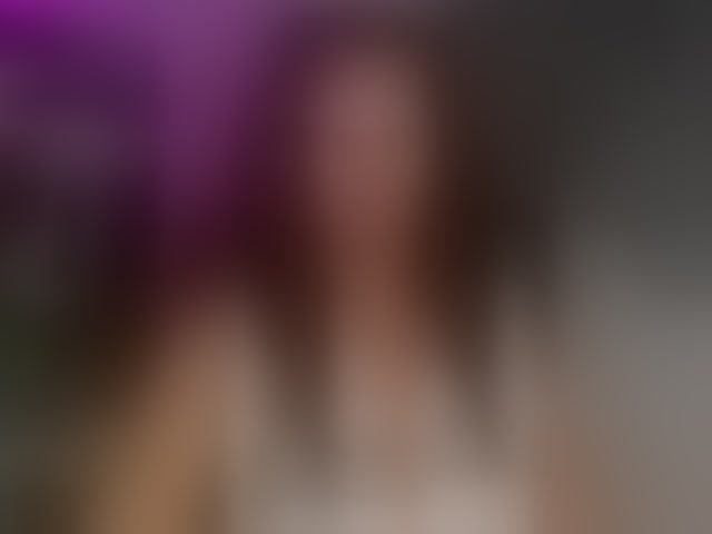 Live sex webcam photo for HelenSHOW1 #294121902