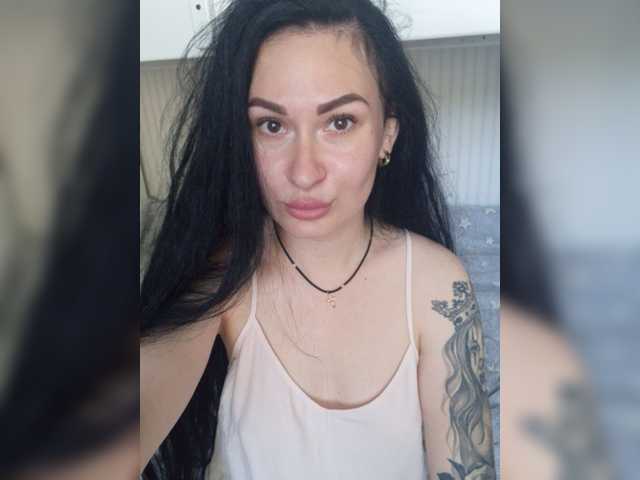 Live sex webcam photo for Helena27002 #275489449