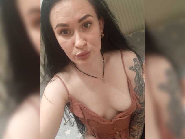 Live sex webcam photo for Helena27002 #275546530