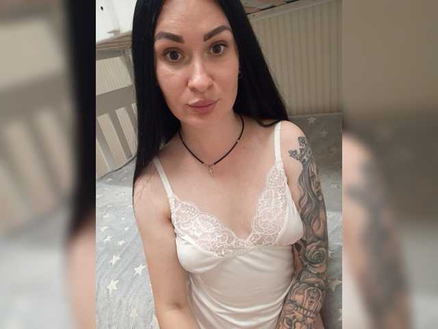 Live sex webcam photo for Helena27002 #275963023